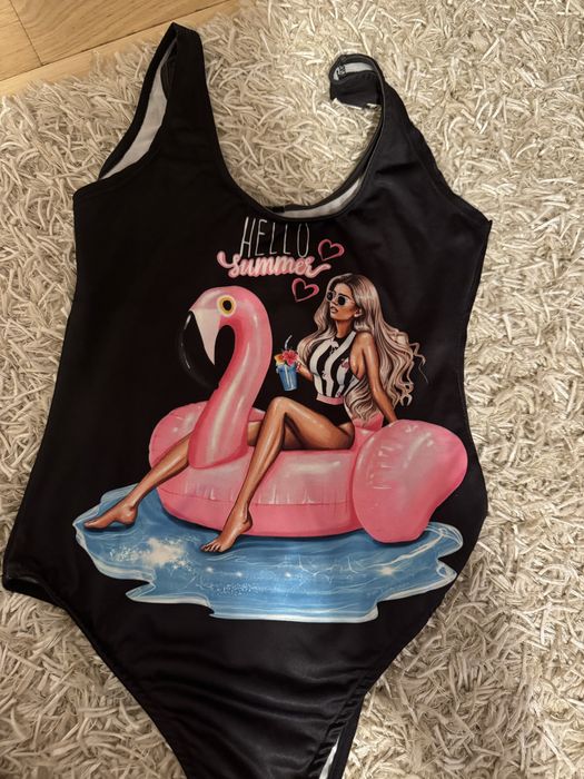 costum de baie intreb