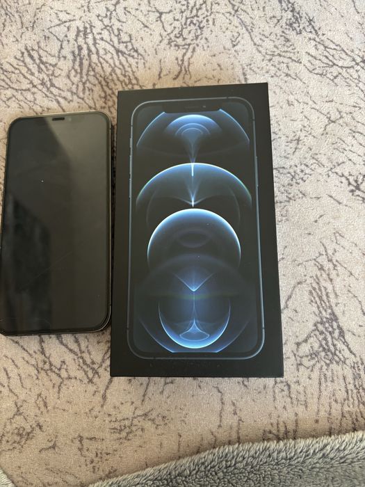 Продавам iPhone 12 pro