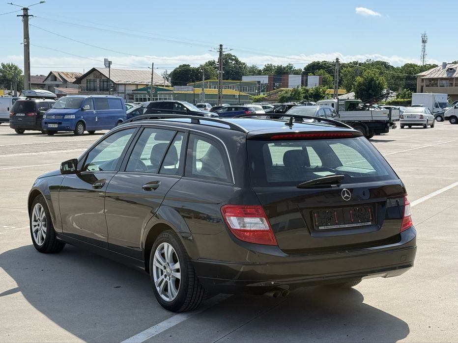 MERCEDES-BENZ C-Class 0 — imagine 4