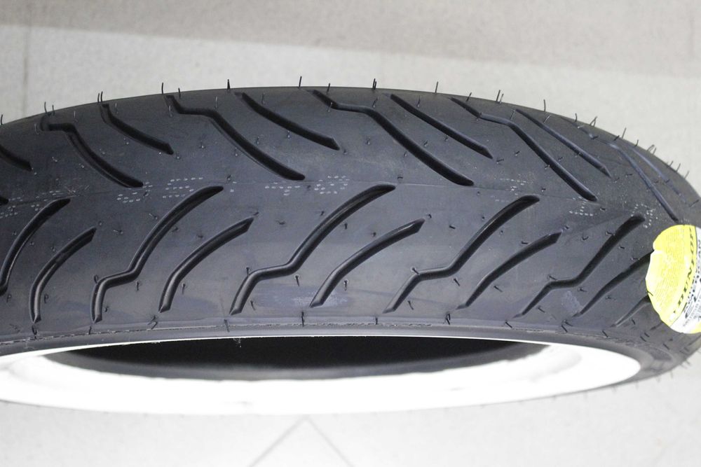 MU85B16 (140/85-16) Dunlop American Elite