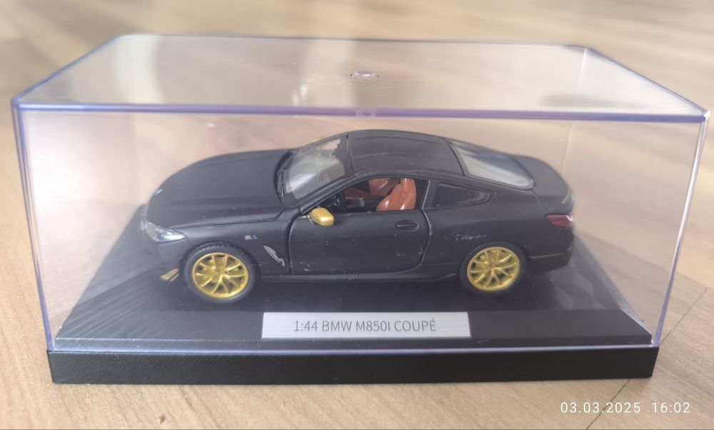 Коллекционная машинка