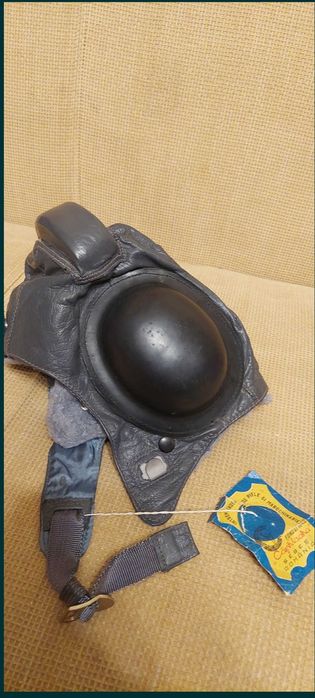 Casca piele aviație RSR casca parașutist tip 1 și masca de gaze md 85