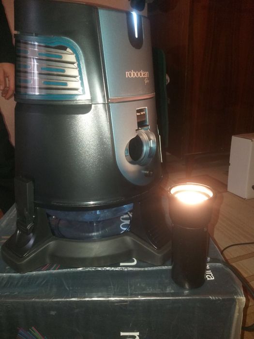 Продаю пылесос Roboclean