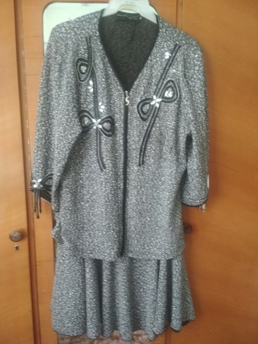 Одежда женская 54 размера