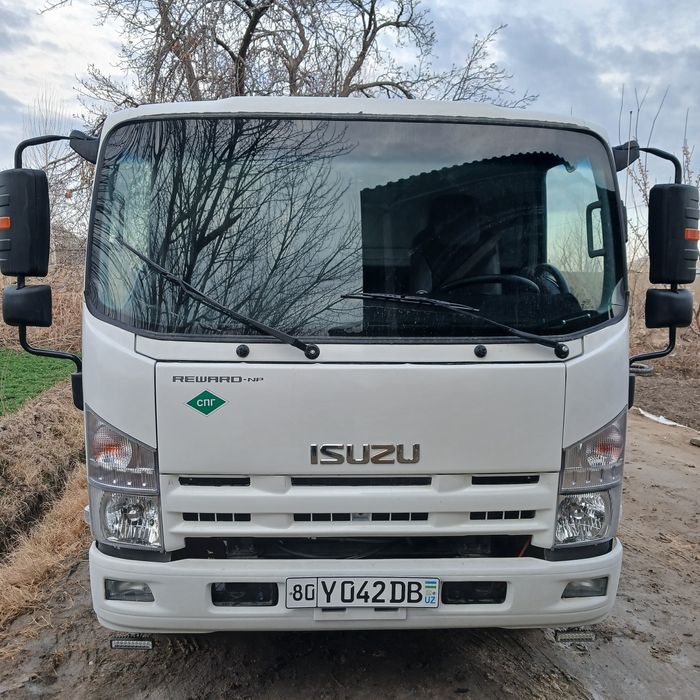 Isuzu samasival aftobus ramaga yigilgan