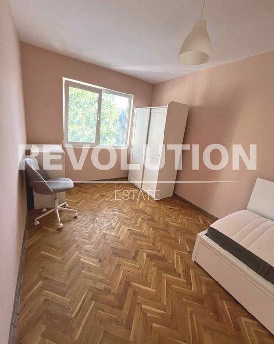 Дава се под наем Четиристаен апартамент в Варна, Лятно кино Тракия - 90 кв.м за 500 € - Снимка #4