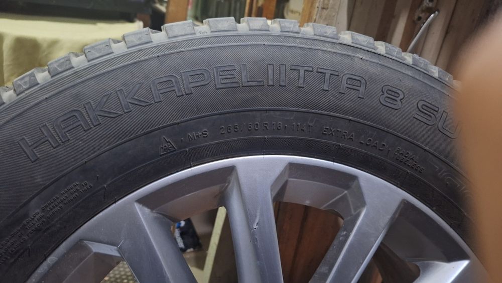 Продам диски R18 на прадо