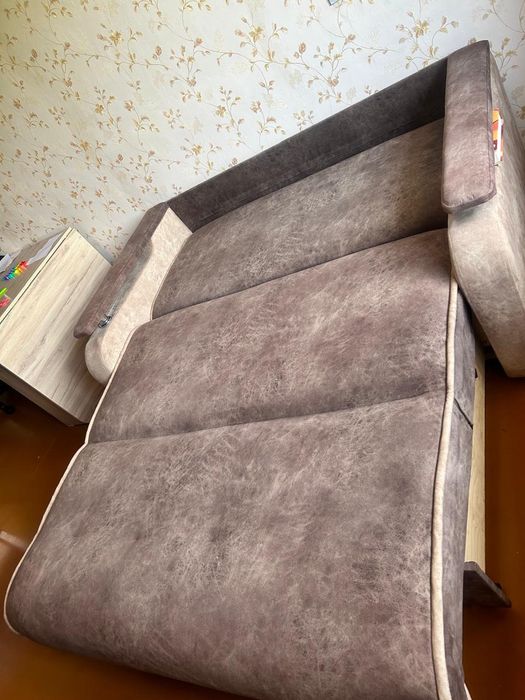 Отдам даром диван самовывоз