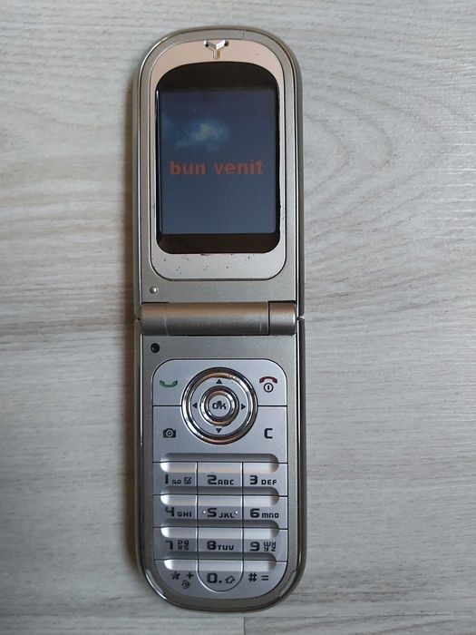 Vand telefon Nokia si Philips