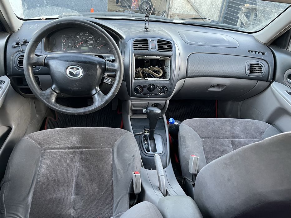 Мазда 323 на разбор