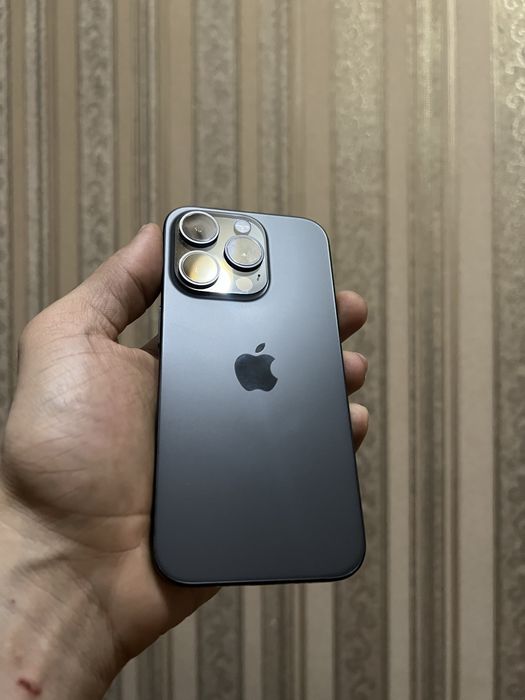 Iphone 15 pro 128 gb(E-Sim)