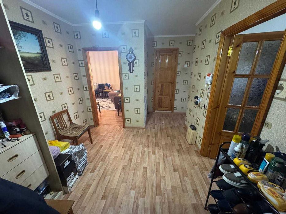 продам 2х комнатную квартиру в центре