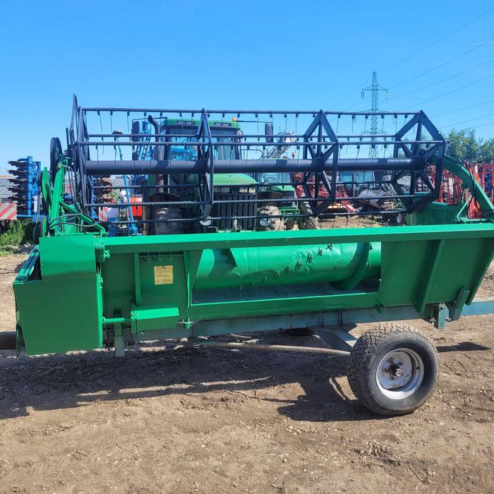 Header John Deere, carut transport