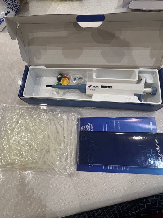 Пипет-дозатор 5–50 µl