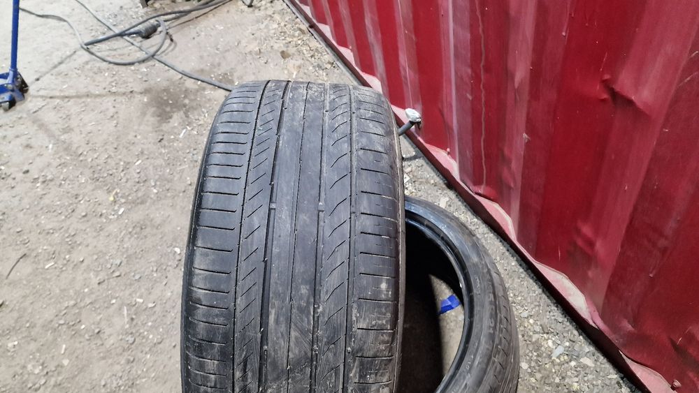 Продам 2 баллона 285-35 r21 Continental