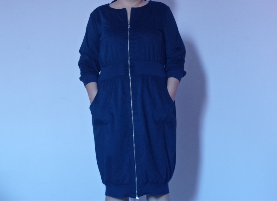 Платье синего цвета