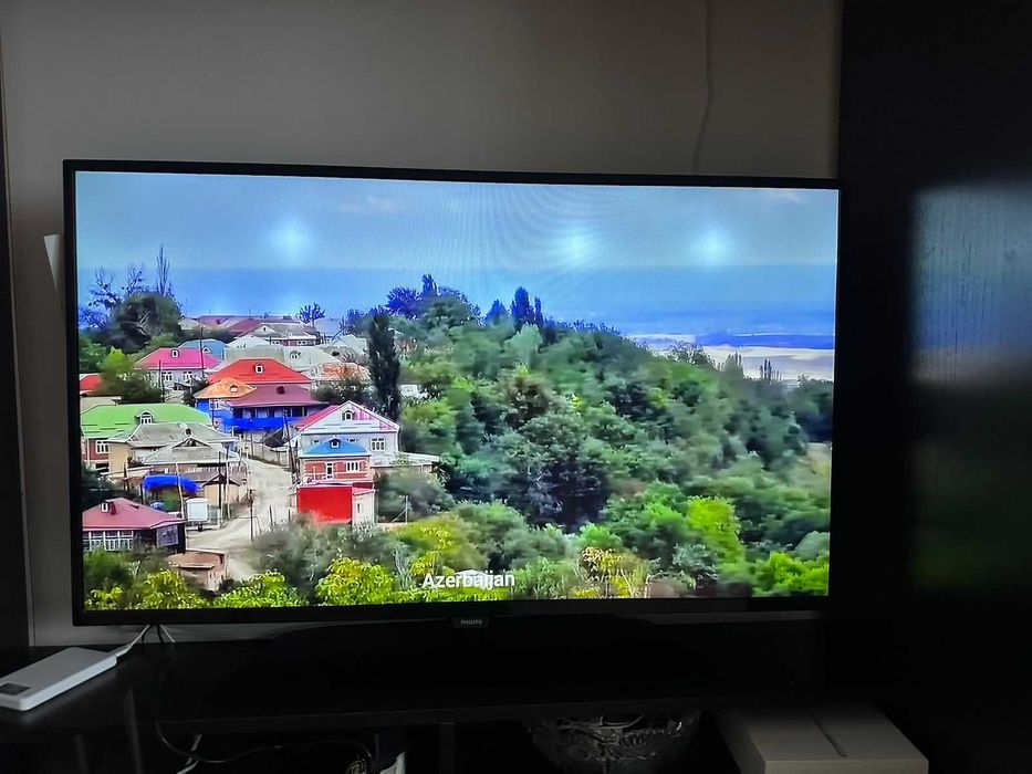 телевизор PHILIPS