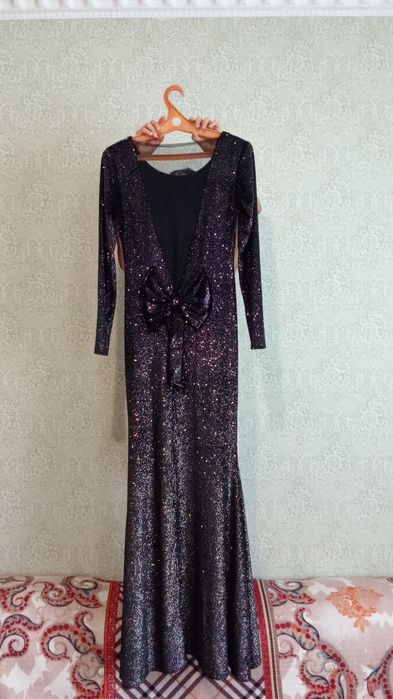 Вечерние платья.