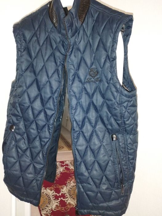 Ветровки. 4000 тг