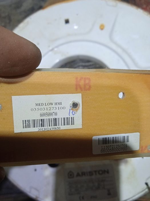 Запчасти от бойлера Аристон 50л