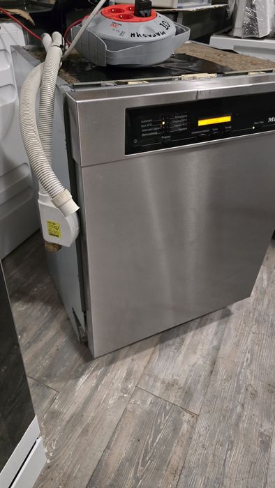 Съдомиялна Miele G5830