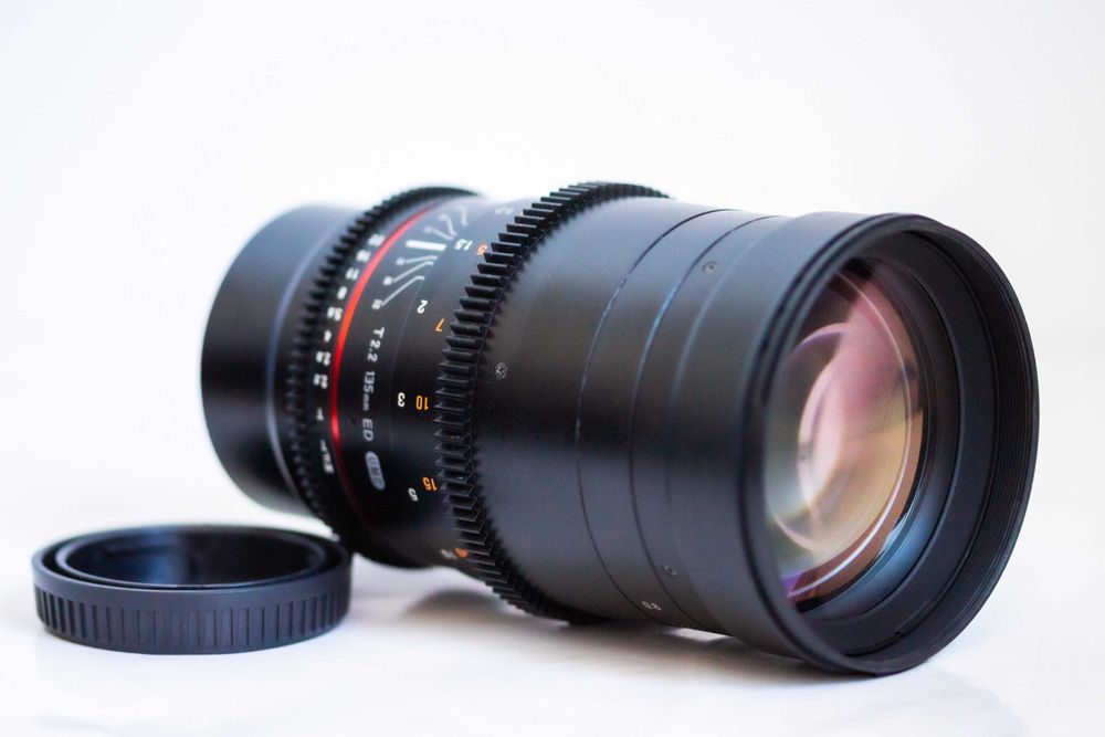 Obiectiv Cinematic SAMYANG 135 mm t 2.2 ED UMC VDSLR MK II - SONY FE