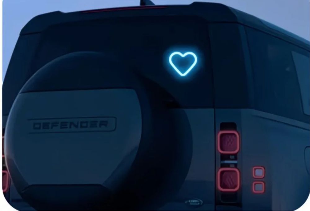 Наклейка на авто