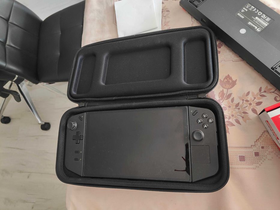 Lenovo legion go с гаранция.