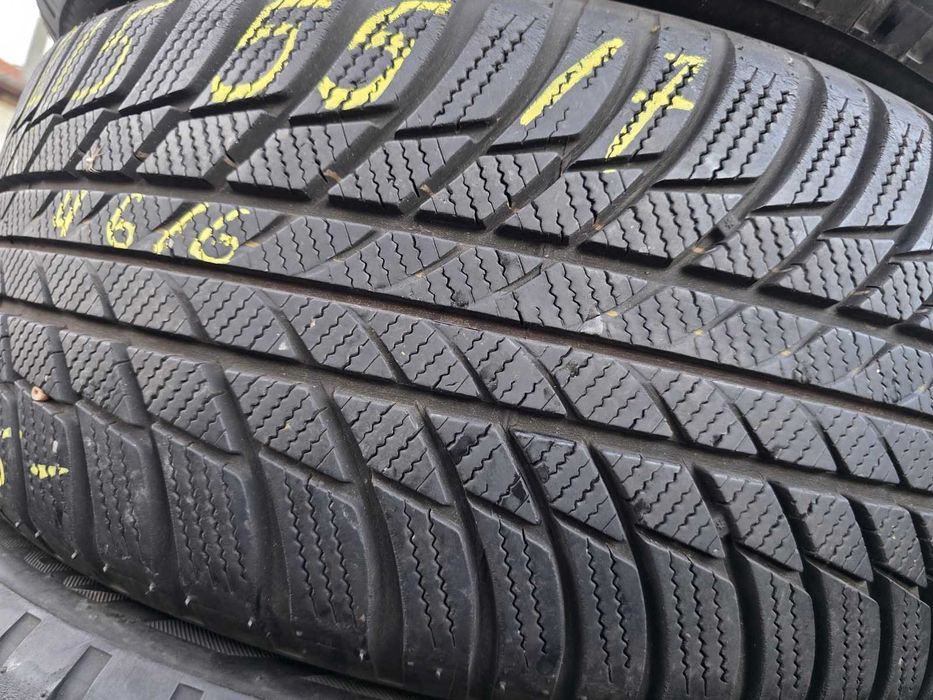 4бр Зимни гуми 215 55 17 - Bridgestone