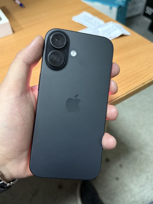 Iphone 16 Black 128GB Аккумулятор 100% цикл 86