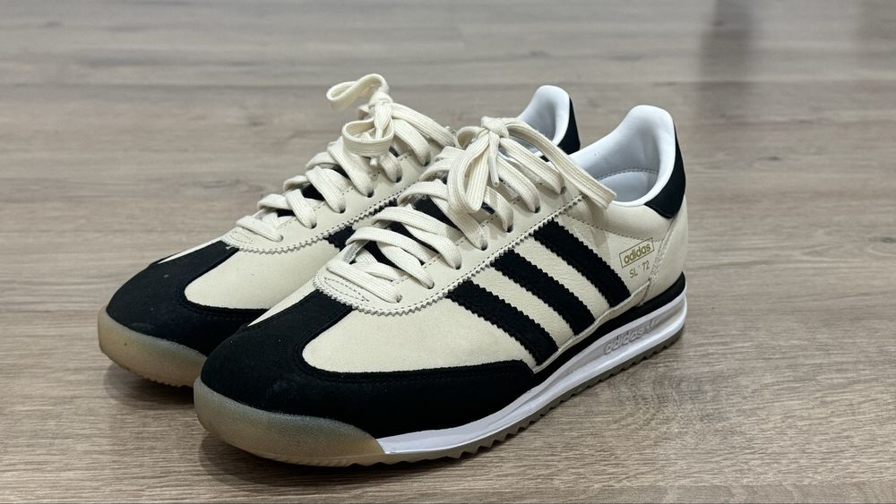 Кроссовки Adidas