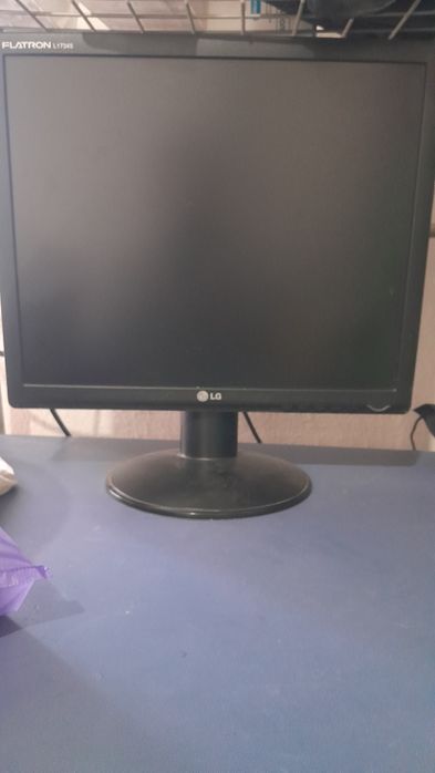 Монитор LG сотилади