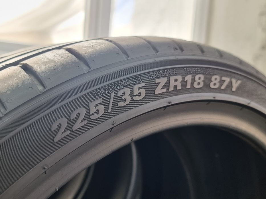 235/35/18 Kumho 4Броя: 190€ 7.2мм