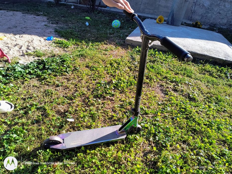 Продам трюковой самокат и комплектующие