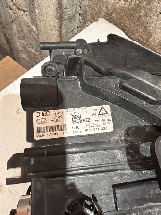 Ляв фар за Audi Q3 фейс