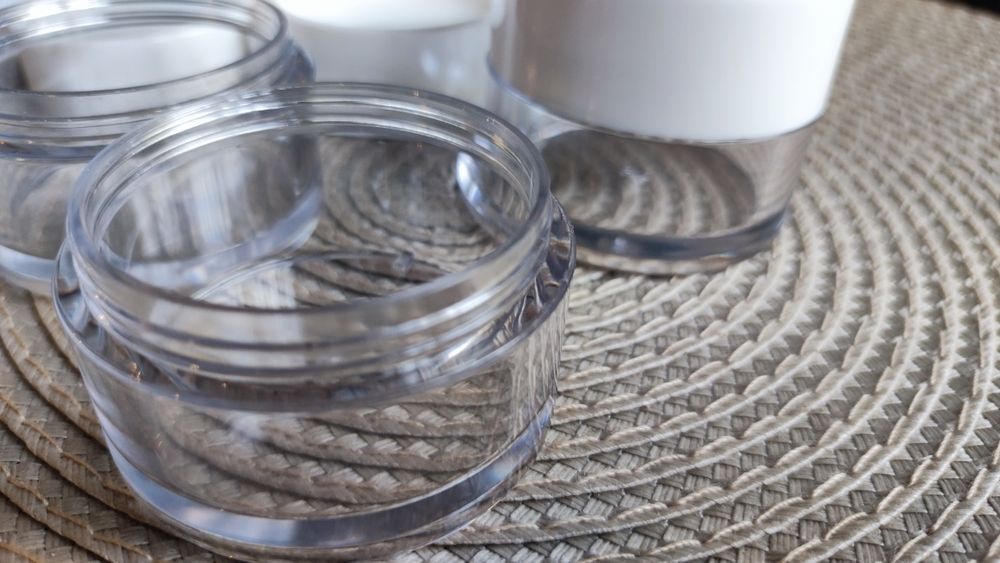 50 бр. бурканчета/кутийки за козметика/крем 30 мл. SAN пластмаса.