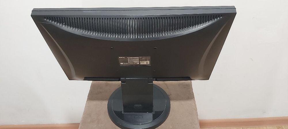 Монитор BENQ T902HDA  LCD диагональ 47