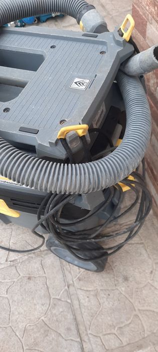 Karcher nt35/1  Професионална Прахосмукачка Сухо Мокро Строителство