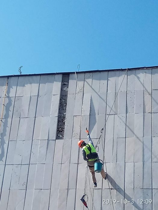 Альпинисты. Высотные работы.