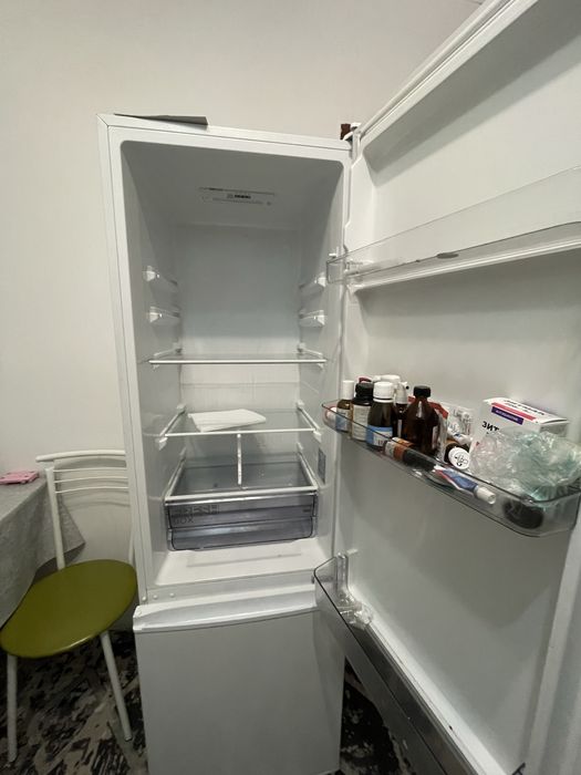 Холодильник Midea