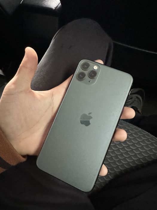 Продам айфон 11 про мах