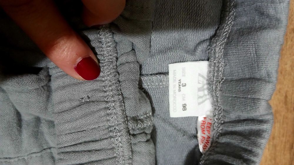 Нови панталони на Zara