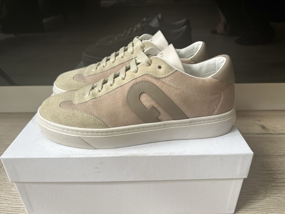 Спортни обувки FURLA Enjoy с велур 39