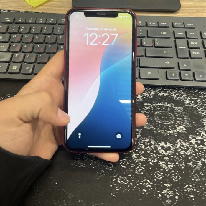 Продается IPhone XR