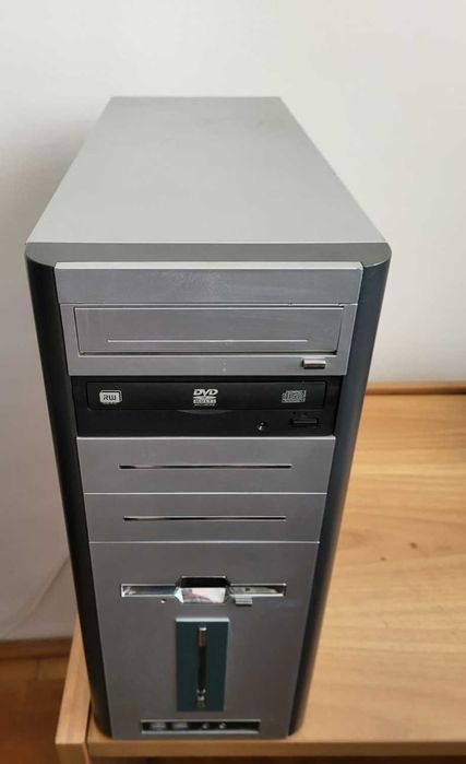 Sistem gaming, I5-4460, 16GB RAM, SSD+HDD, Video ASUS RX550 4GB