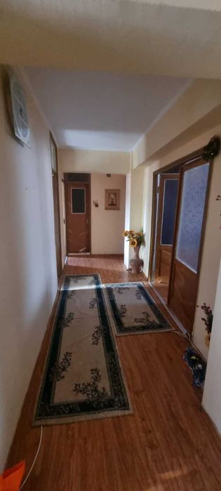 Vand apartament 4 camere