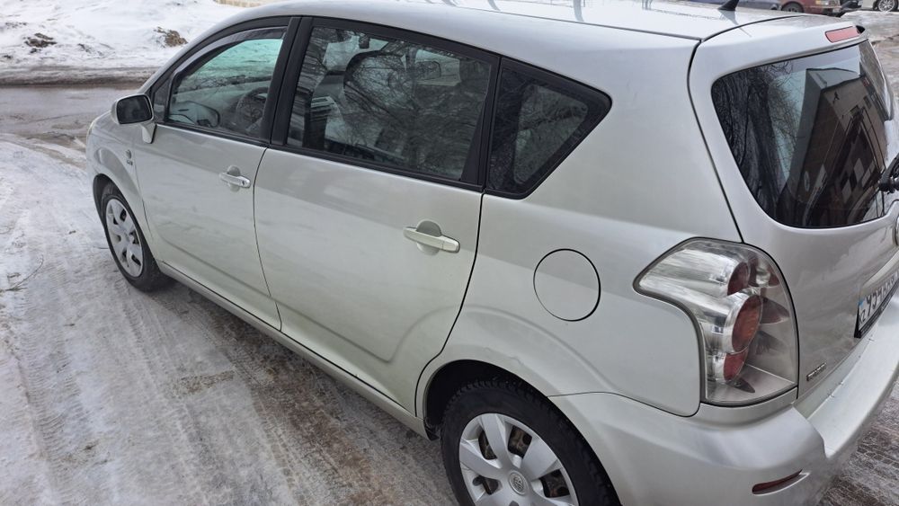 Продам Тойота Королла Версо