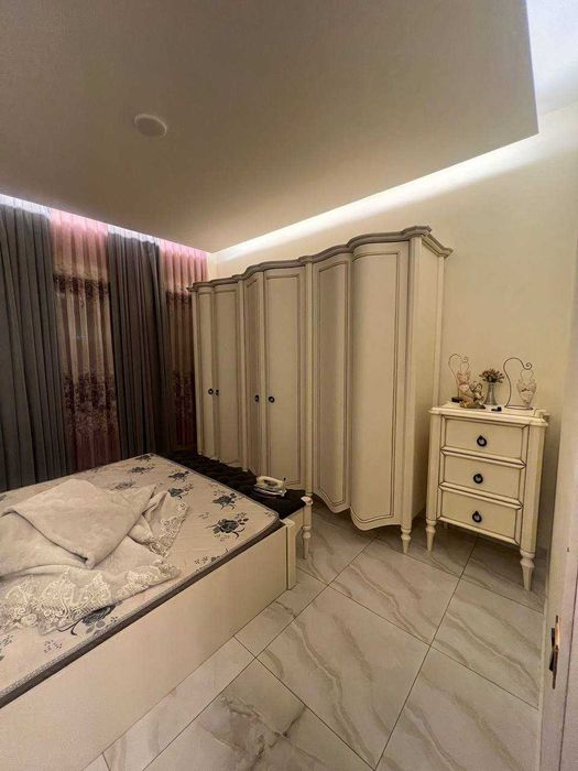 Центр, Метро Космонавтов , 3х комнатная , 94кв/м. ЕвроРемонт с мебелью