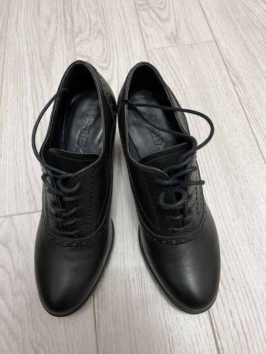 Продам новые ботильоны Италия