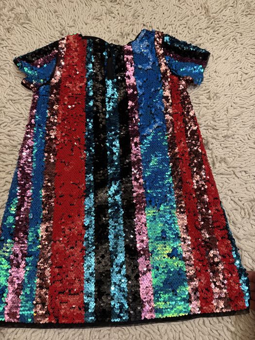 Платье от бренда Next. На 6-7 лет.